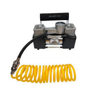 COMPRENSORA PARA AUTO 12 VOLTIOS MALETIN C&A