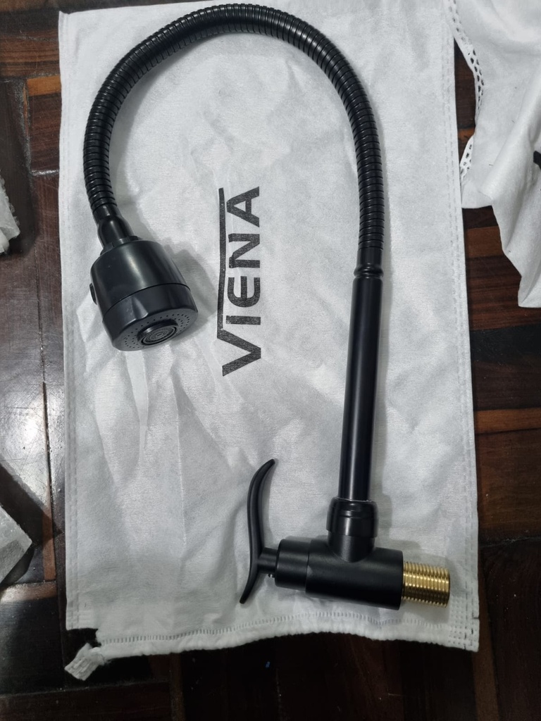 CAÑO FLEXIBLE P/COCINA PARED NEGRO VIENA