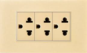 TOMA DORADO TRIPLE UYUSTOOLS
